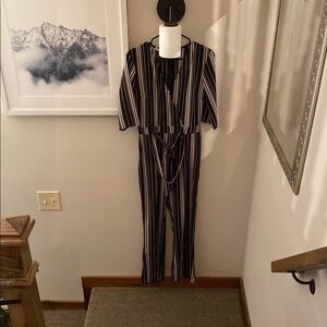 Parisian Petite Jumpsuit, size 6 (US).
